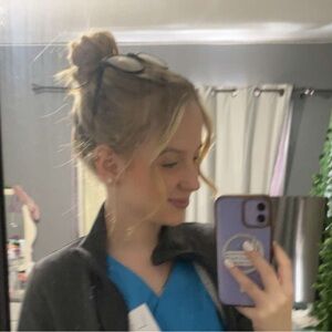 Meet your Posher, Lily